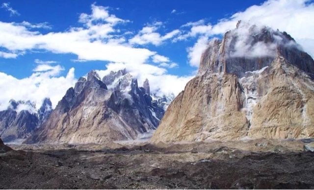 网络图片(侵删) 网络图片(侵删)