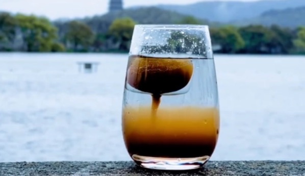 网络图片(侵删) 网络图片(侵删)