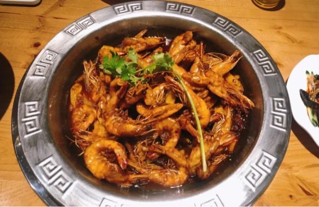 网络图片(侵删) 网络图片(侵删)