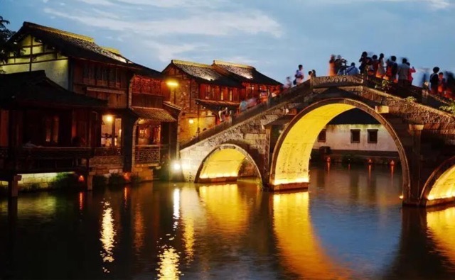 网络图片(侵删) 网络图片(侵删)