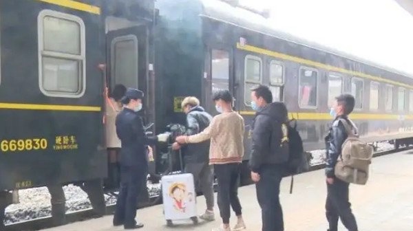 网络图片(侵删) 网络图片(侵删)