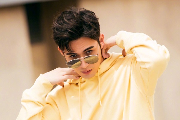 网络图片(侵删) 网络图片(侵删)