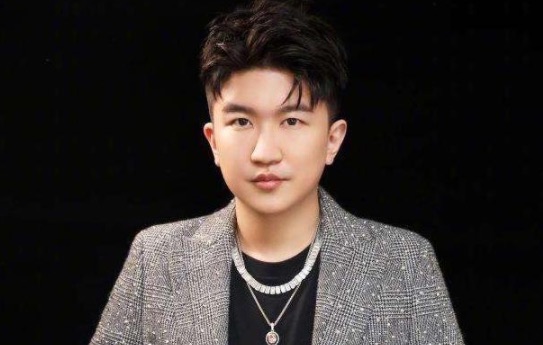 网络图片(侵删) 网络图片(侵删)